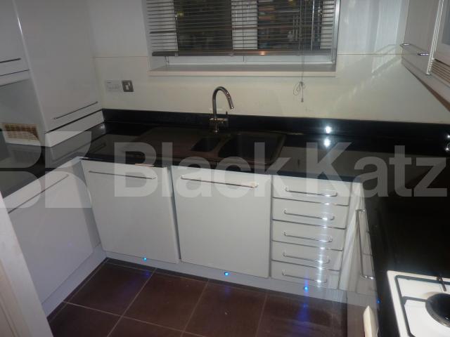 			NEW INSTRUCTION!, 1 Bedroom, 1 bath, 1 reception Flat			 Admiral Walk, MAIDA VALE